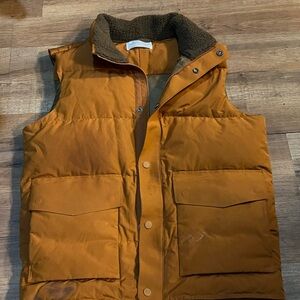 Cooperative REÍ Men's Rust Puffer Vest